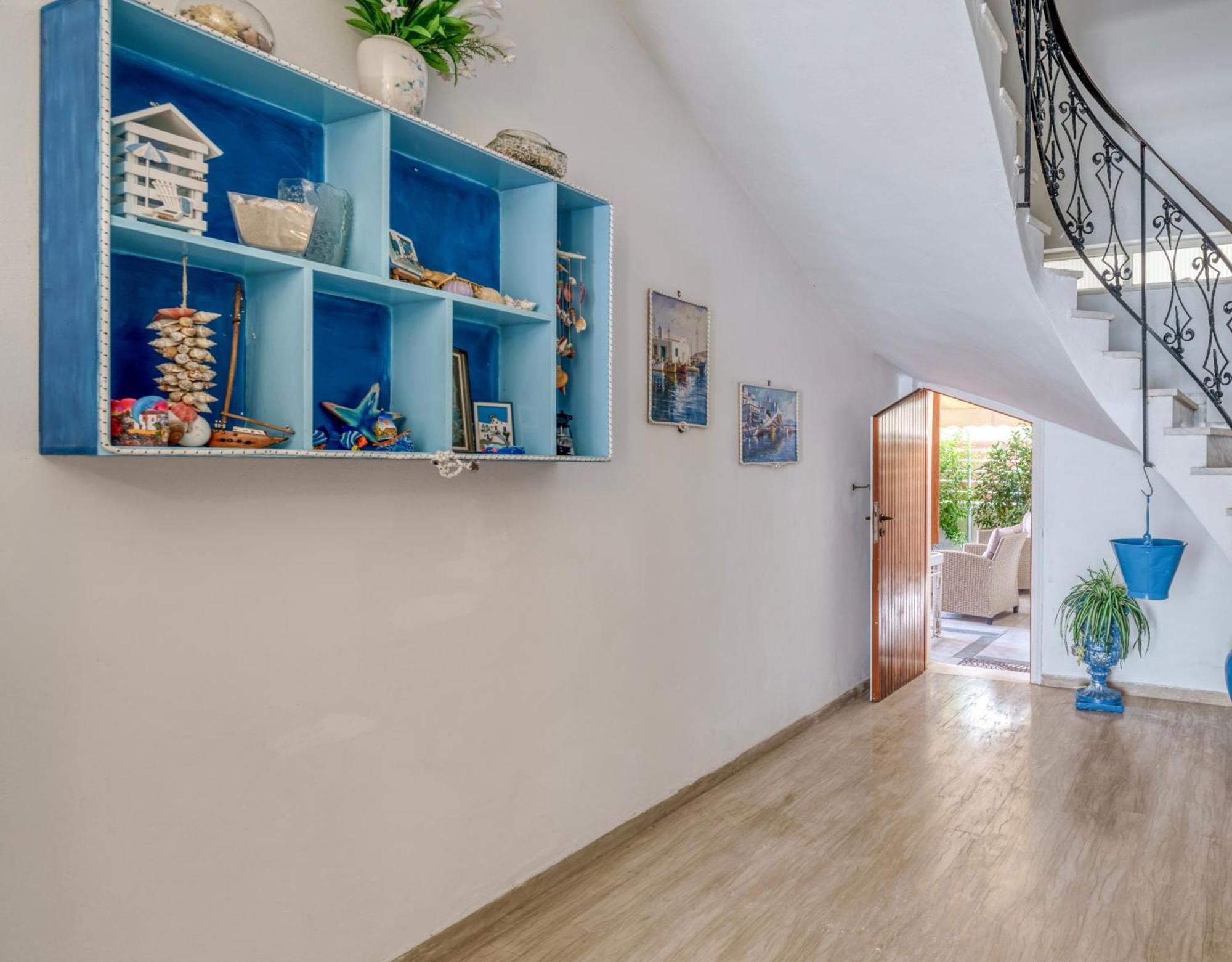 Nostos Apartment, With A Spacious Backyard Артеміда Екстер'єр фото